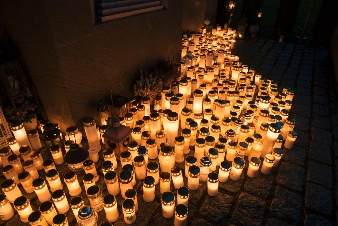 Lucia Tuo Valon Ja Taistelee Pimeytt Vastaan Vantaan Kaupunginmuseo Lucia Tuo Valon Ja Taistelee Pimeytt Vastaan Vantaan Kaupunginmuseo